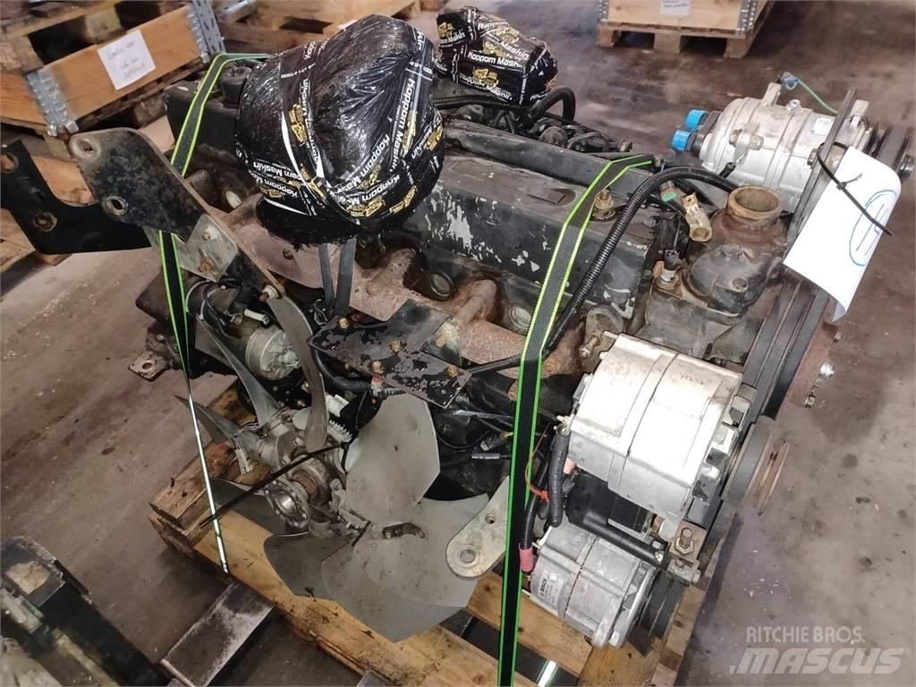 Komatsu 860.4 Varikliai