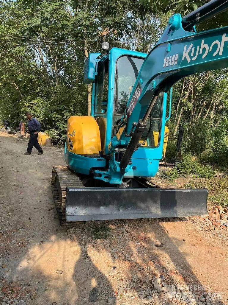 Kubota U35 Vikšriniai ekskavatoriai
