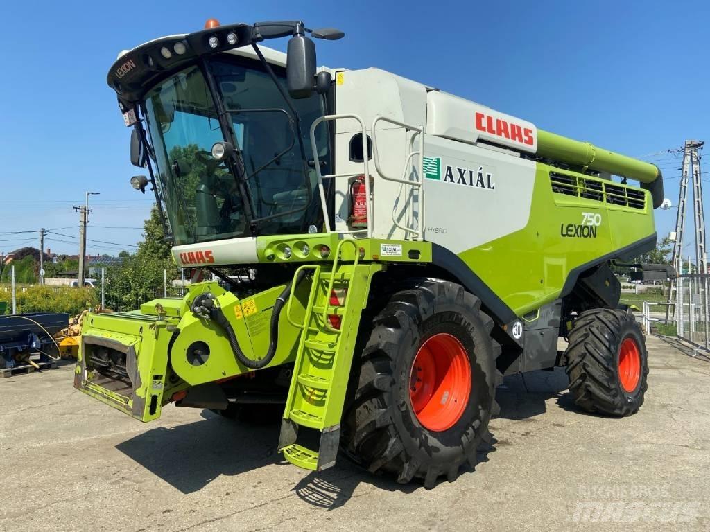 CLAAS Lexion 750 Derliaus nuėmimo kombainai