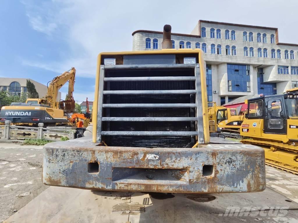 Komatsu WA 500 Naudoti ratiniai krautuvai