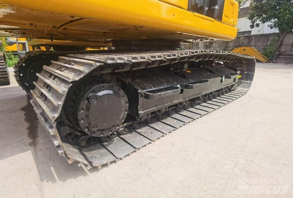 CAT 320 GC Vikšriniai ekskavatoriai