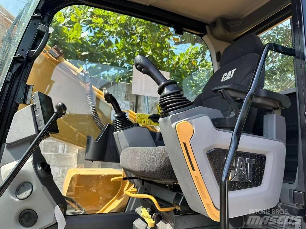 CAT 320 GC Vikšriniai ekskavatoriai
