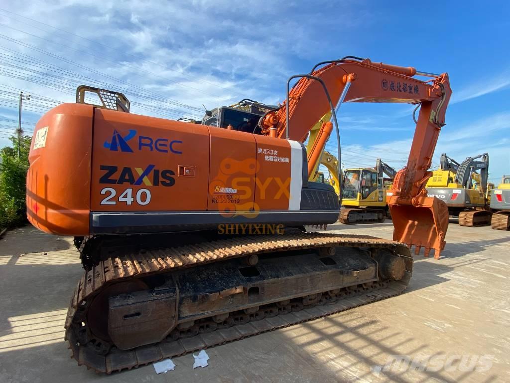 Hitachi ZX 240 Vikšriniai ekskavatoriai