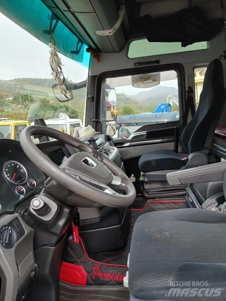 MAN TGX 26.560 Platforminiai/Gerviniai sunkvežimiai