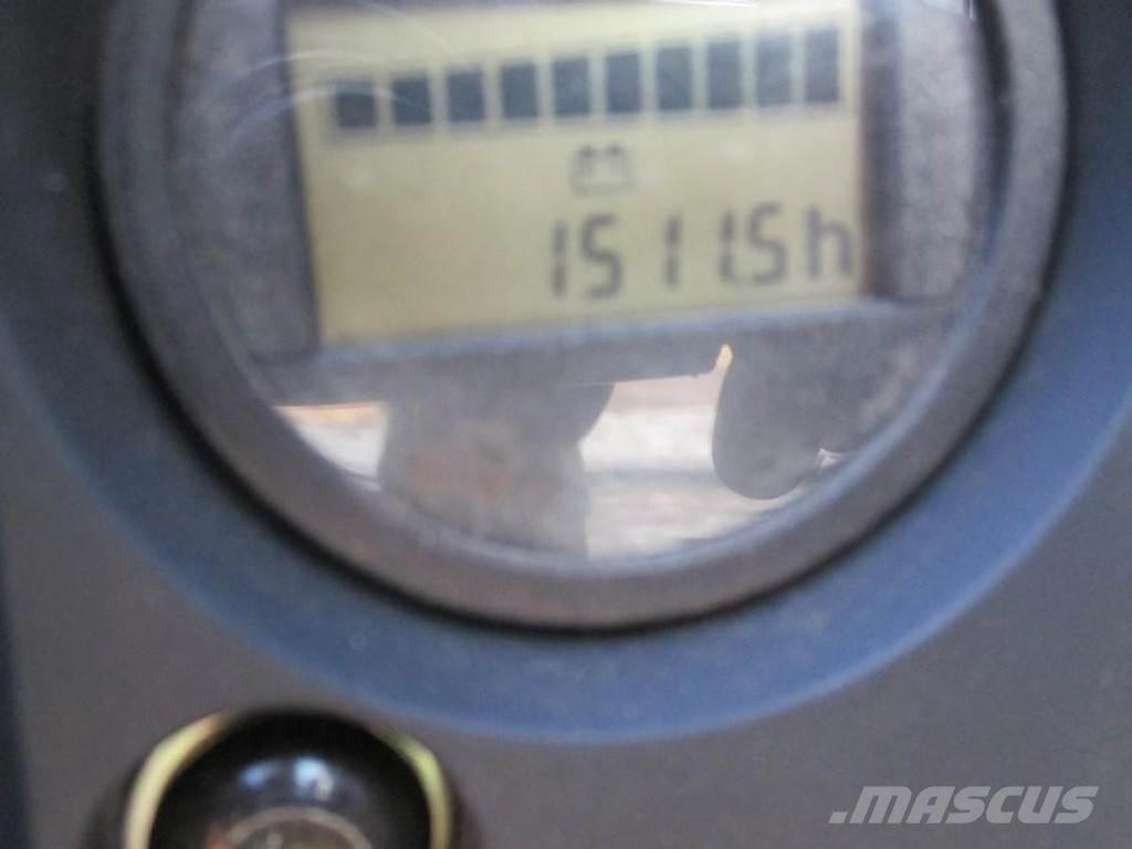 Still EXU 16 Mažų aukščių keltuvai