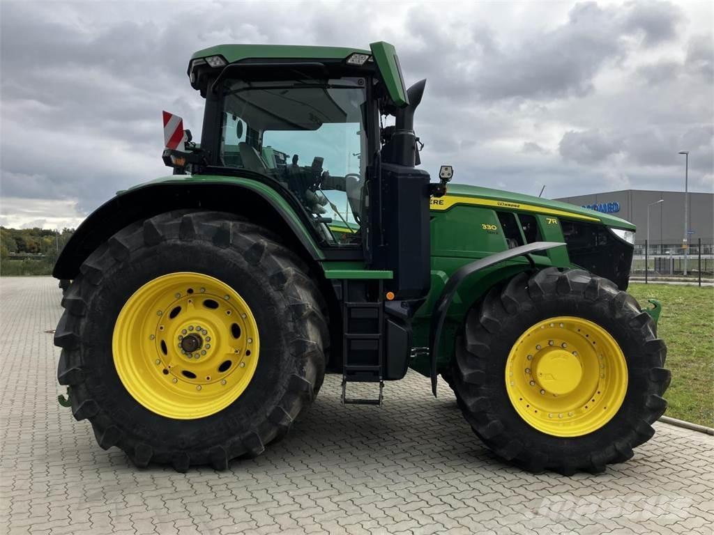 John Deere 7R 330 Traktoriai