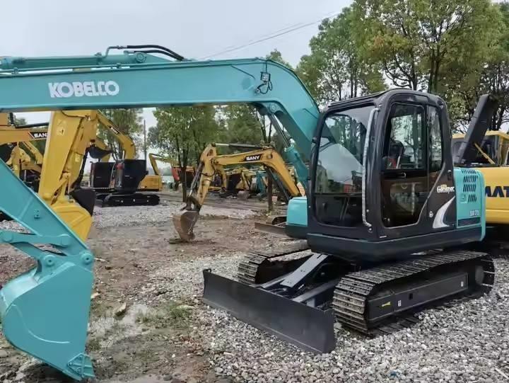 Kobelco SK75 Vikšriniai ekskavatoriai