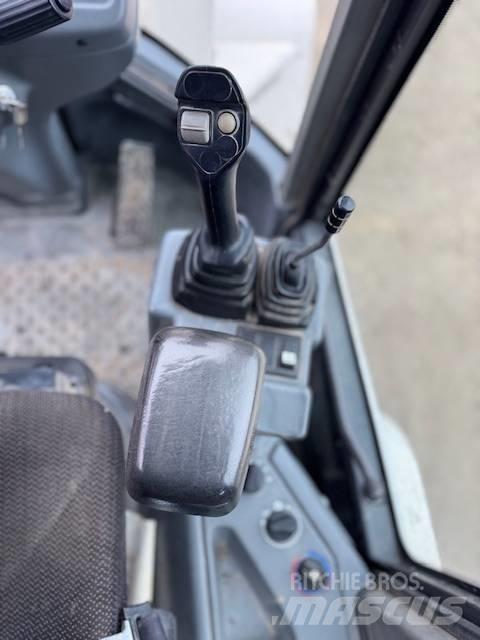 Volvo L 30 B Naudoti ratiniai krautuvai