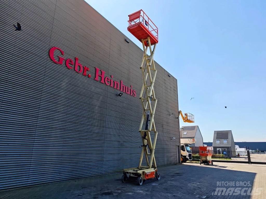 JLG 3246 ES Žirkliniai keltuvai