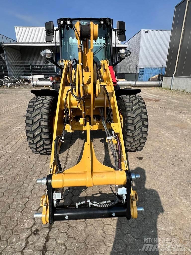 CAT 908 Naudoti ratiniai krautuvai