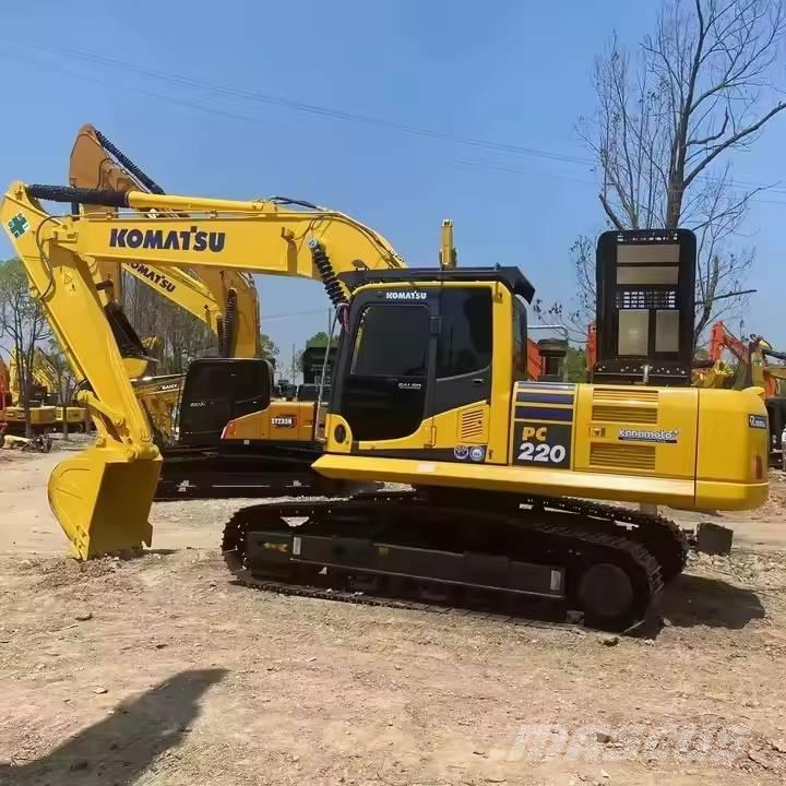 Komatsu PC220-8 Vikšriniai ekskavatoriai