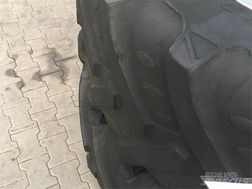 BKT 480/70R34 Padangos, ratai ir ratlankiai