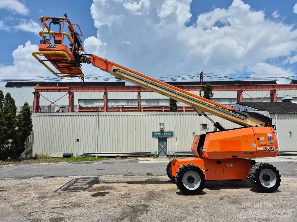 JLG 800 S Alkūniniai keltuvai