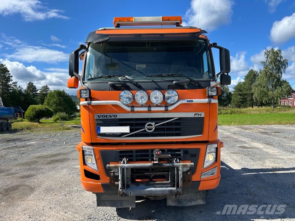 Volvo FH 500 Sunkvežimiai su keliamuoju kabliu