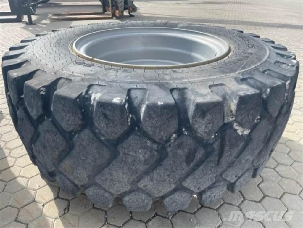  Øvrige ØVRIGE Padangos, ratai ir ratlankiai