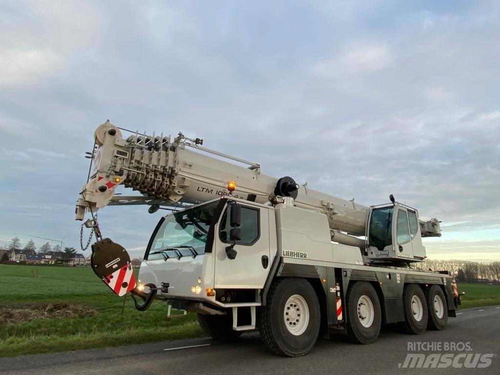 Liebherr LTM1090-4.2 Visureigiai kranai