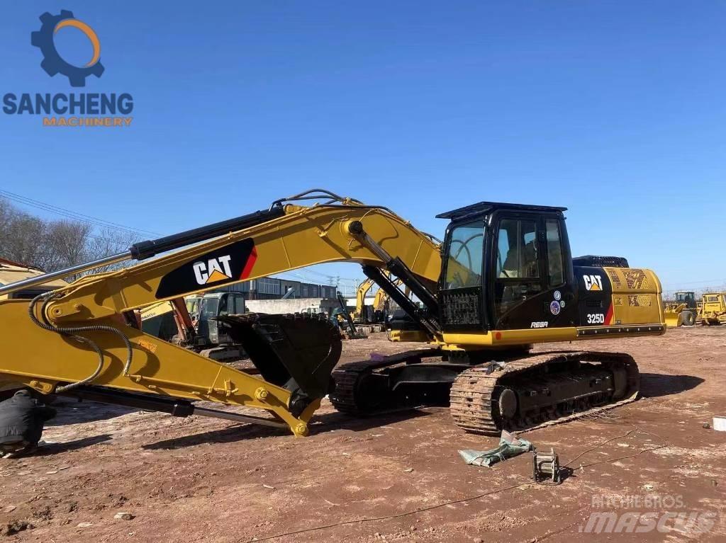 CAT 325 D Vikšriniai ekskavatoriai
