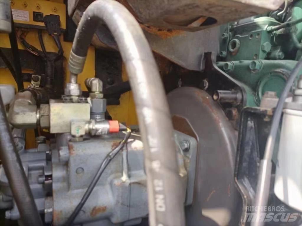 Volvo EC 80D PRO Vikšriniai ekskavatoriai