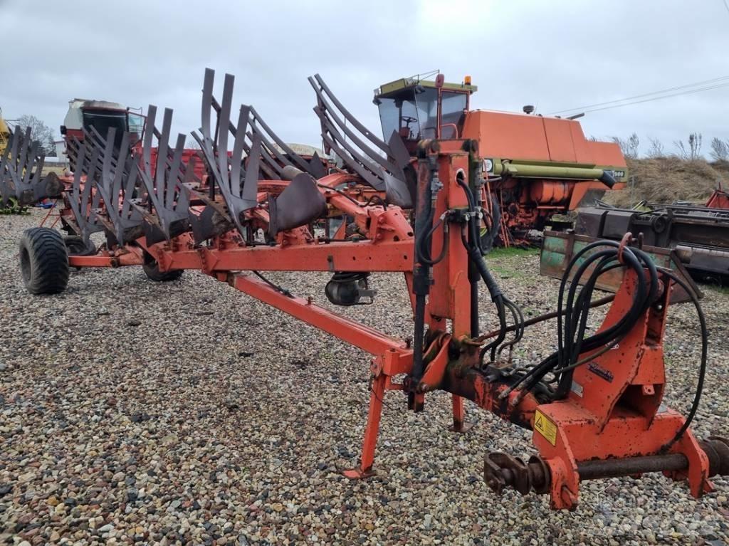 Kuhn Manager 6 Apverčiamieji plūgai