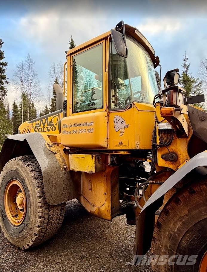 Volvo L 90 E Naudoti ratiniai krautuvai
