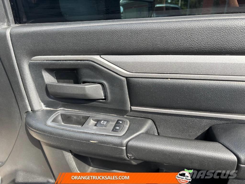 RAM 5500 HD Pagalbos kelyje automobiliai