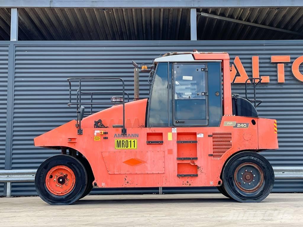 Ammann AP 240 Pneumo volai