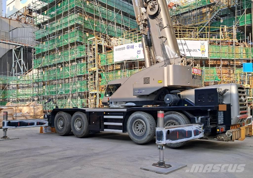 Kato KR-75H Neapdoroto reljefo kranai