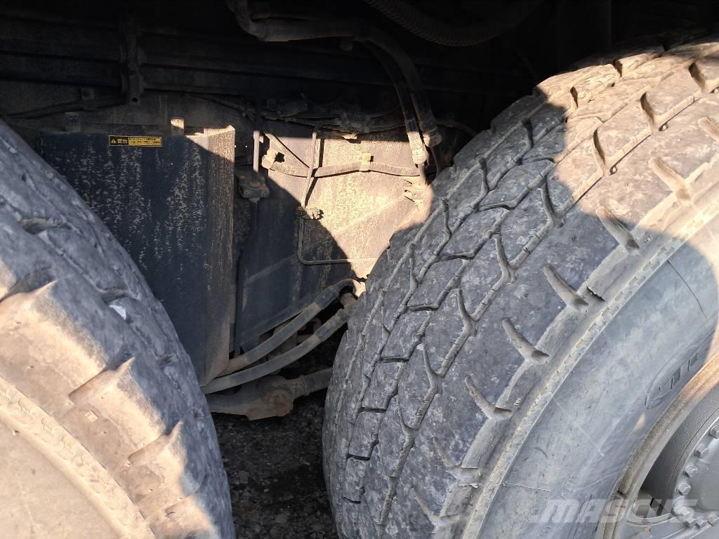 Kato KR-75H Neapdoroto reljefo kranai