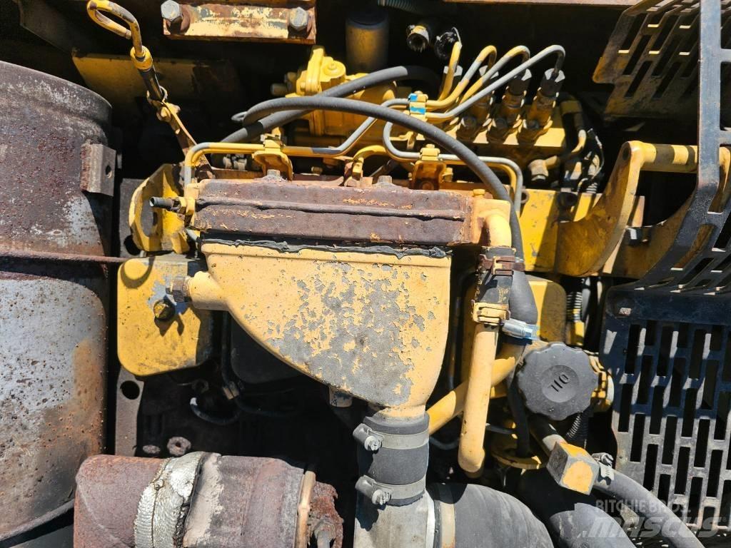 Komatsu PW 170-6 Ratiniai ekskavatoriai