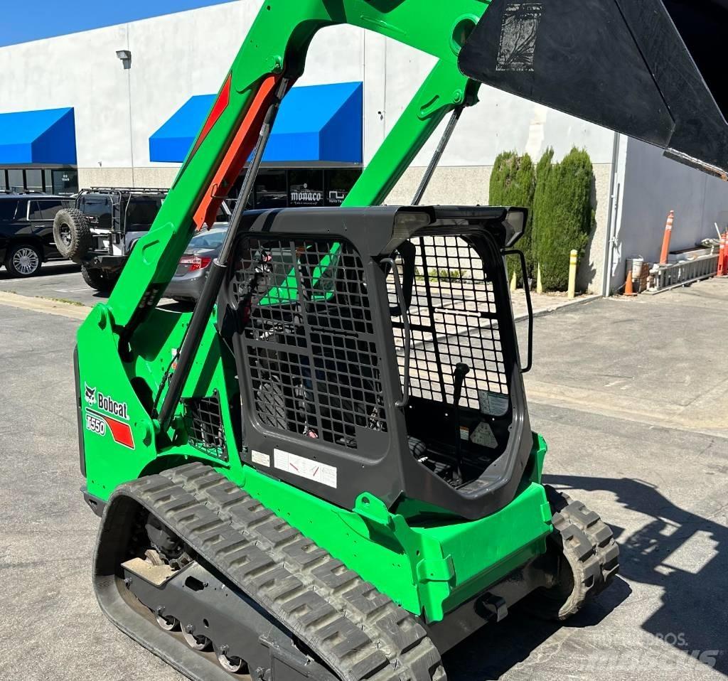 Bobcat T 550 Krautuvai su šoniniu pasukimu