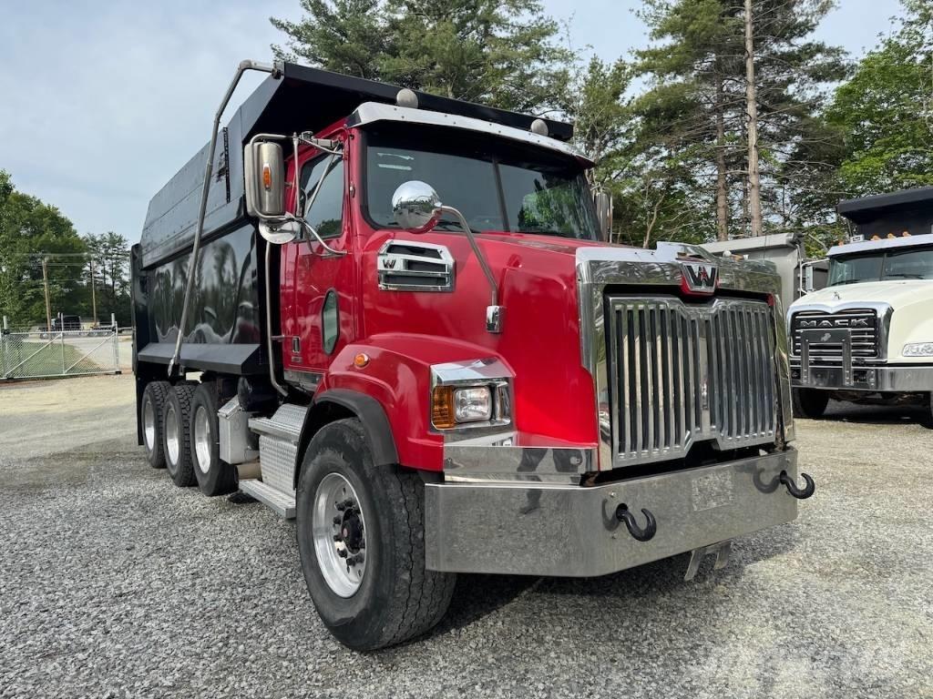 Western Star 4700 Savivarčių priekabų vilkikai