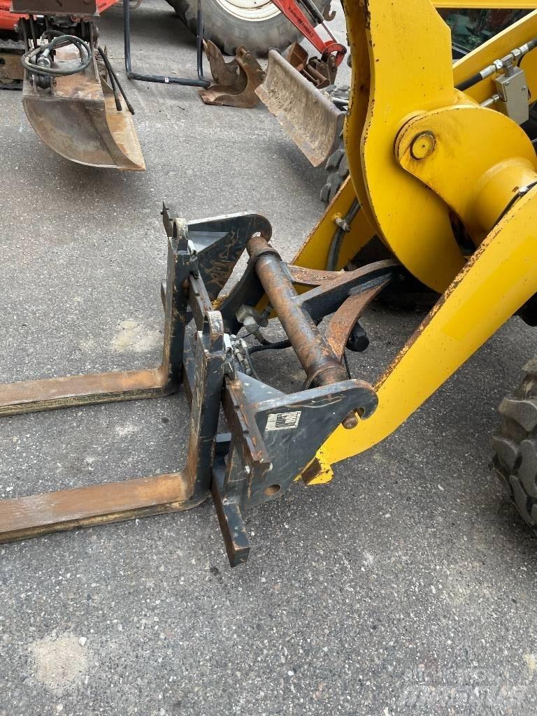 Komatsu WA 70 Naudoti ratiniai krautuvai