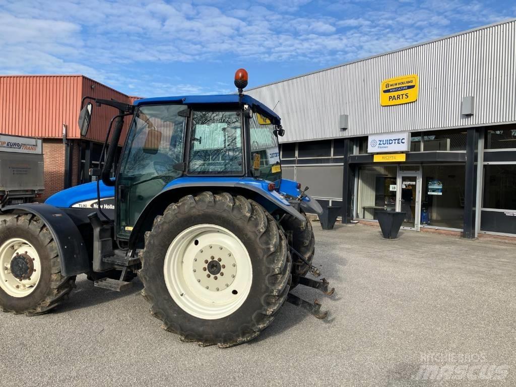 New Holland TL 90 Traktoriai