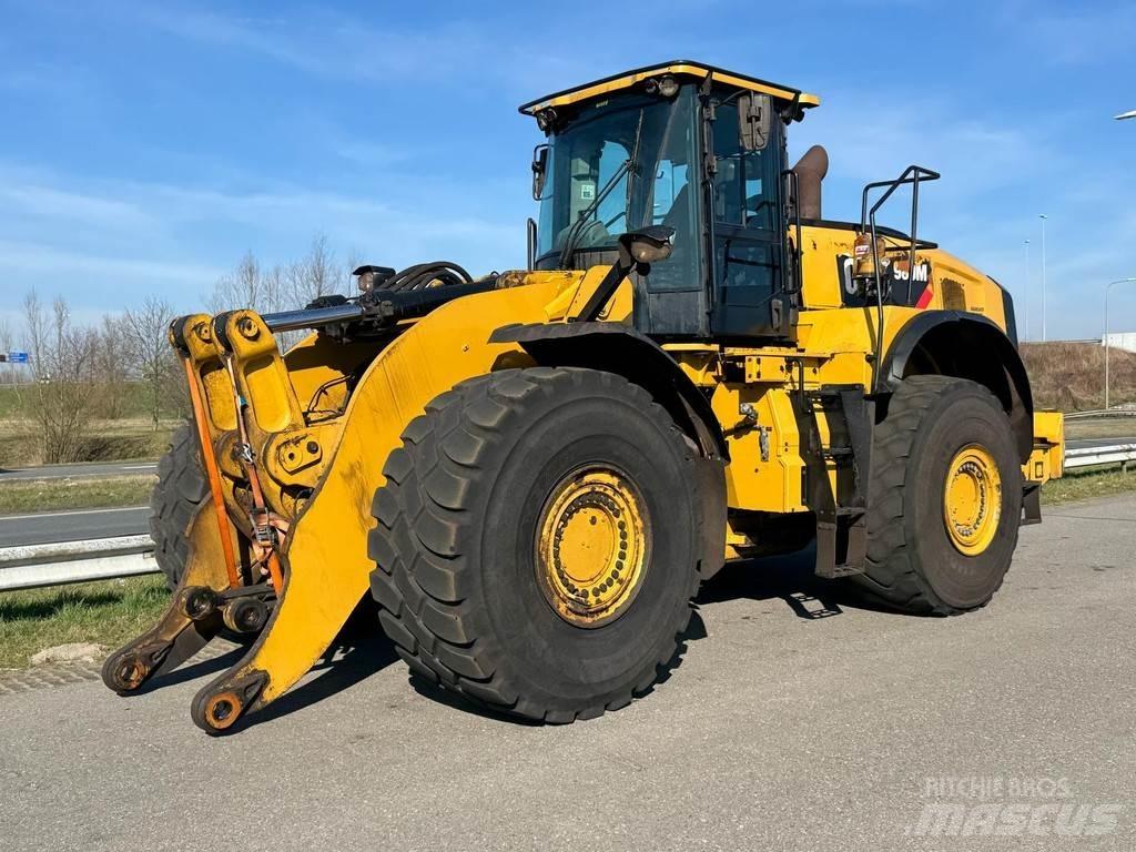 CAT 980M Naudoti ratiniai krautuvai
