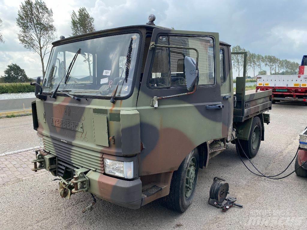 Terberg F750 4x4 Sunkvežimiai su dengtu kėbulu