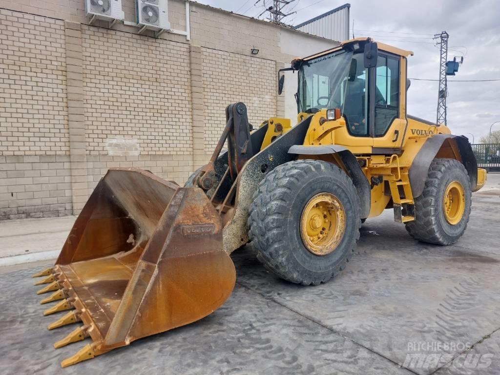 Volvo L 110 F Naudoti ratiniai krautuvai
