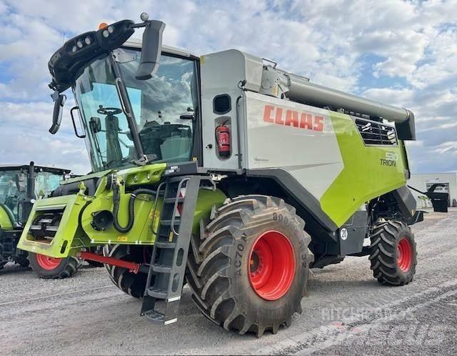 CLAAS TRION 530 Derliaus nuėmimo kombainai