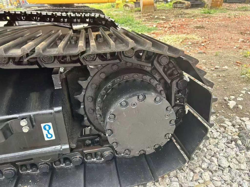 Hitachi ZX 200 Vikšriniai ekskavatoriai