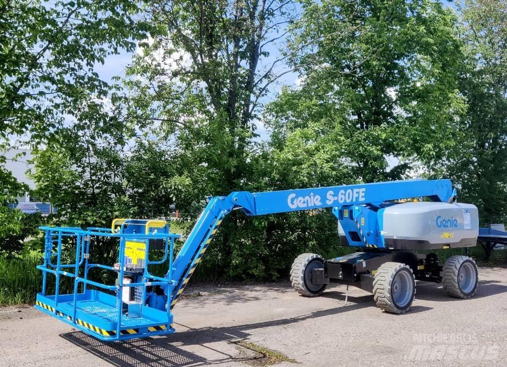 Genie S-60 FE Alkūniniai keltuvai