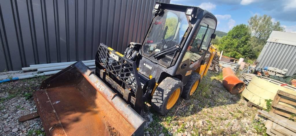 JCB 155 Krautuvai su šoniniu pasukimu