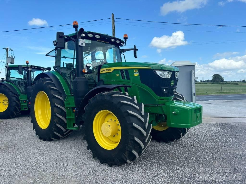John Deere 6145 R Traktoriai