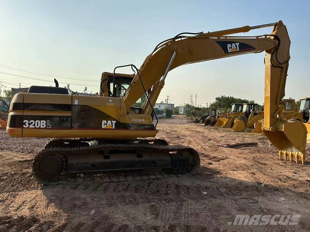 CAT 320 B Vikšriniai ekskavatoriai