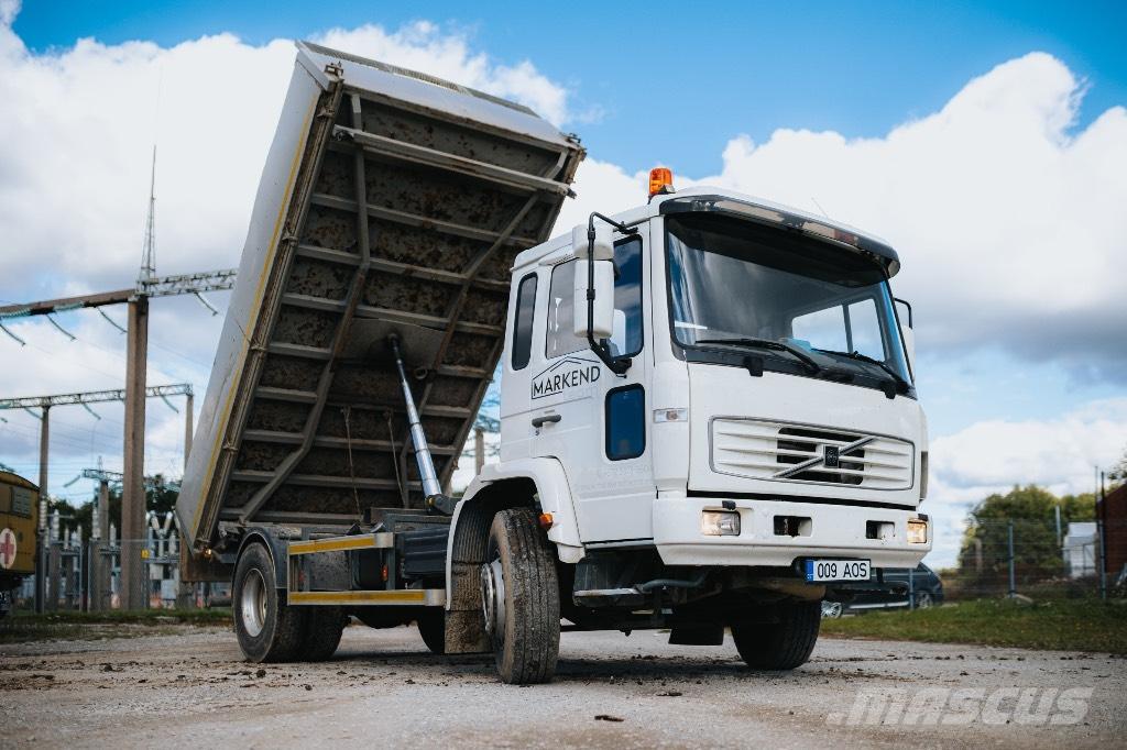 Volvo FL Electric Savivarčių priekabų vilkikai