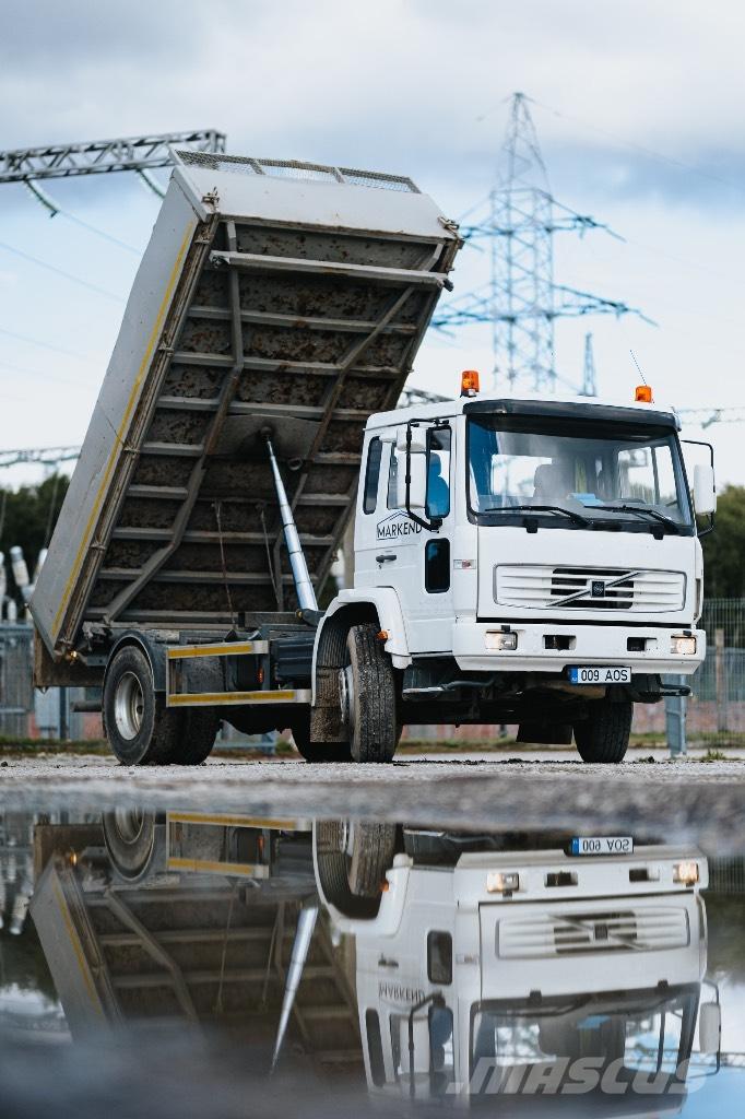 Volvo FL Electric Savivarčių priekabų vilkikai