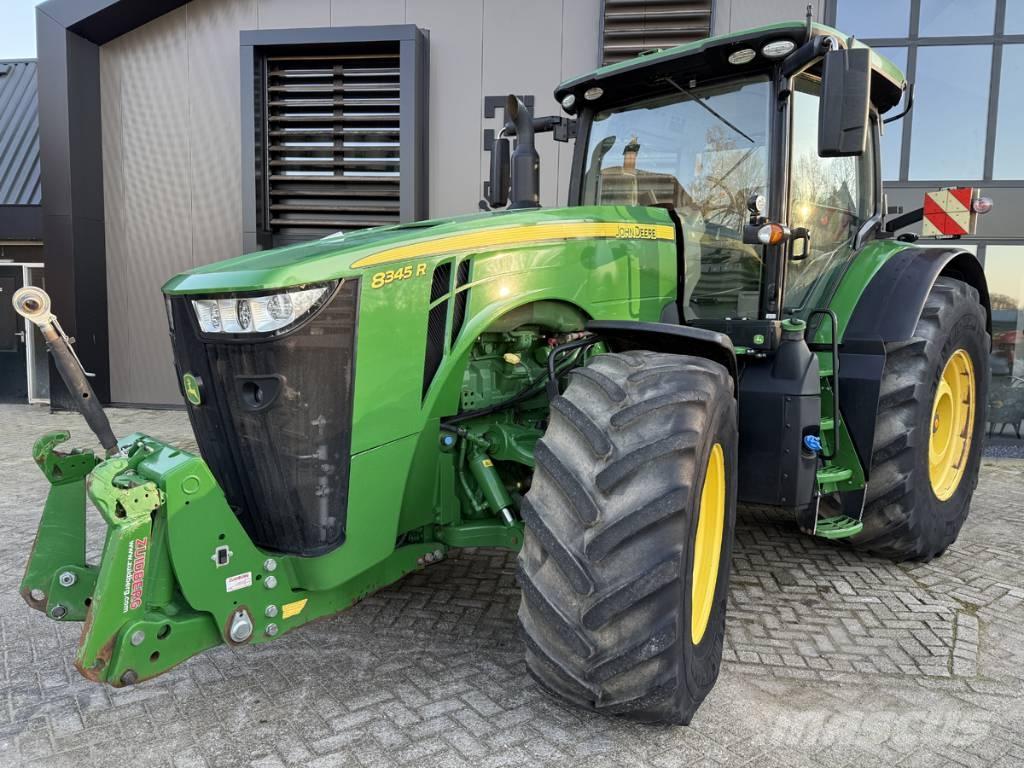 John Deere 8345 R Traktoriai
