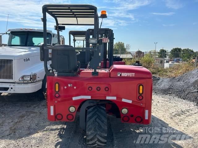 Moffett 4way m55.4 Visureigiai krautuvai