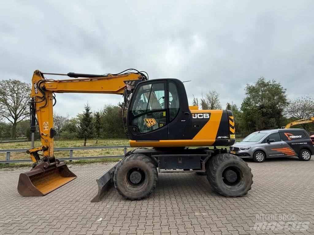 JCB JS 145W Ratiniai ekskavatoriai