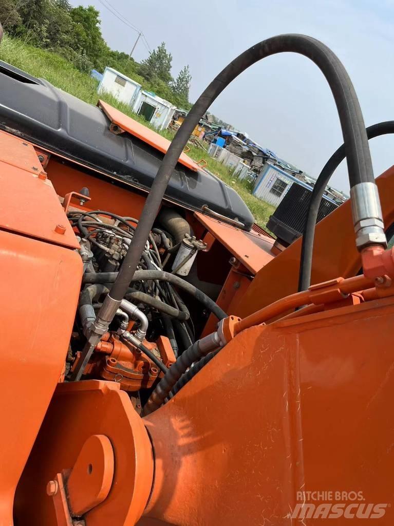 Doosan DH 225 Vikšriniai ekskavatoriai