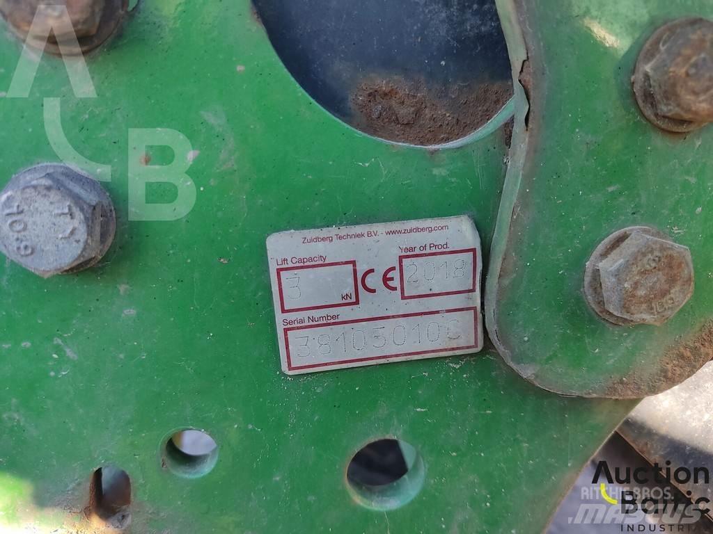 John Deere 2026R Traktoriai