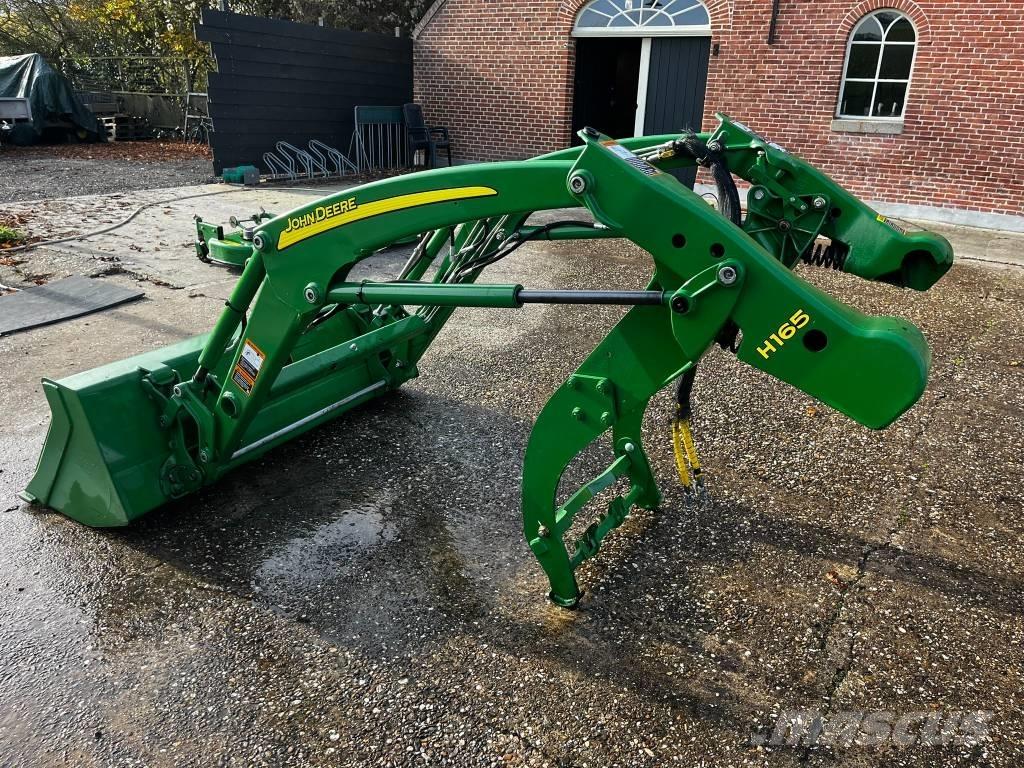 John Deere 3045 R Traktoriai